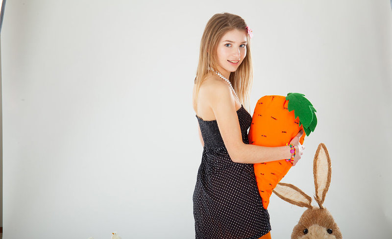 Камилла, 37